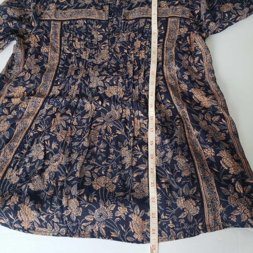 LUCKY BRAND LONG SLEEVE TOP - Picture 8 of 10